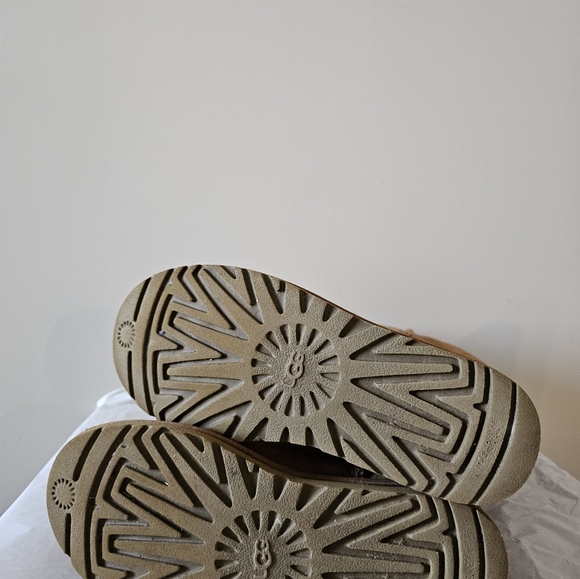 UGG Classic Tall Boot - Picture 6 of 6